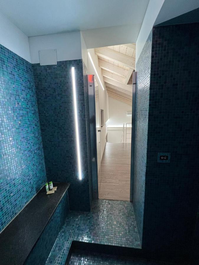 Blue Diamond Como Apartment Exterior photo